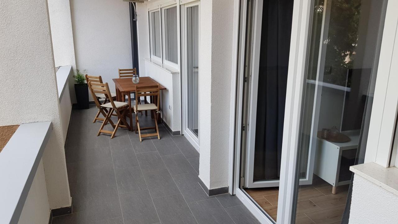 Kalea Pula Center Apartment ภายนอก รูปภาพ